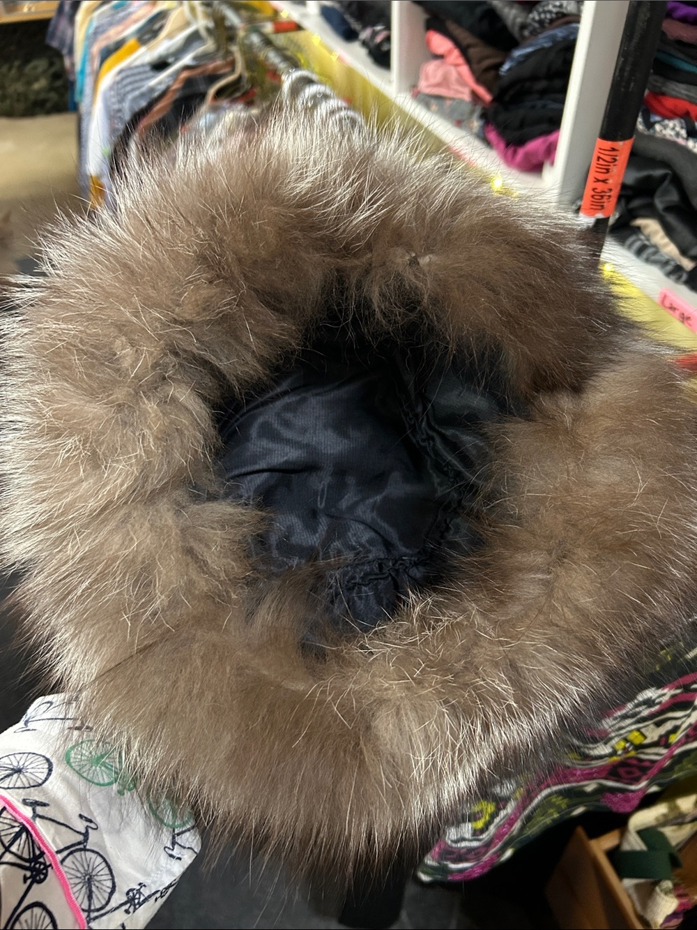 Vintage Silver Fox Fur Pillbox Hat - Brown and Gray Tones - Picture 7 of 13
